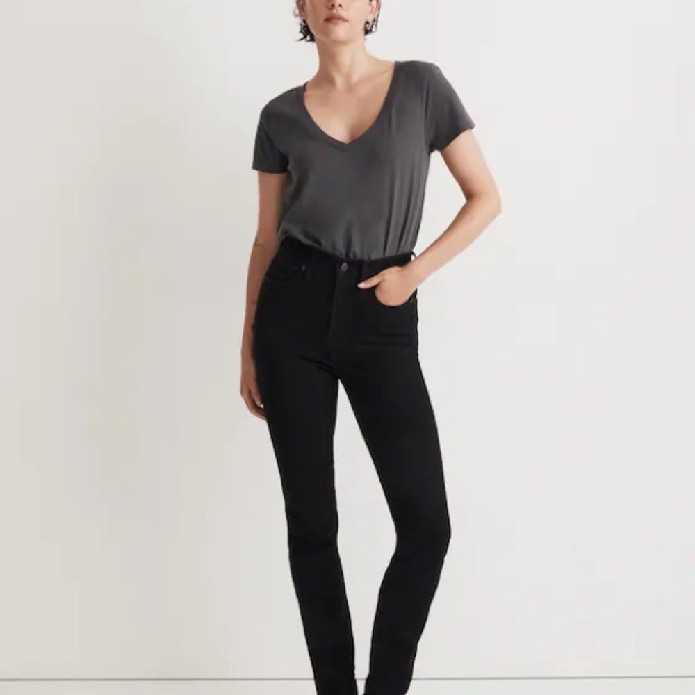 Madewell Stovepipe Slim Straight Jeans in Black Rinse Wash